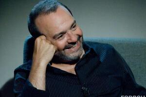 Шендерович: Украина выбралась из советской парадигмы, и избрание Зеленского президентом – окончательная жирная точка в этом