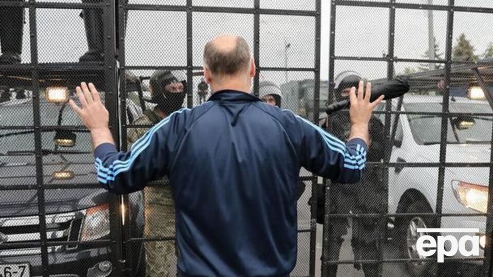 Подходы к резиденции Лукашенко охранял ОМОН
