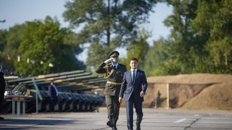 Зеленський: Танки, бронетранспортери, літаки – це не атракціон для киян і гостей столиці