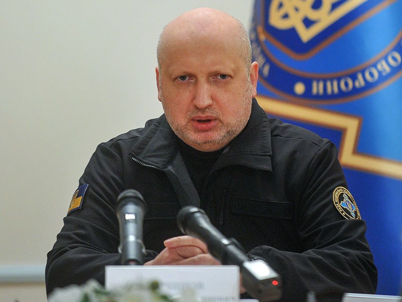 Турчинов заявил, что к потере территории Украины причастны "многие люди"