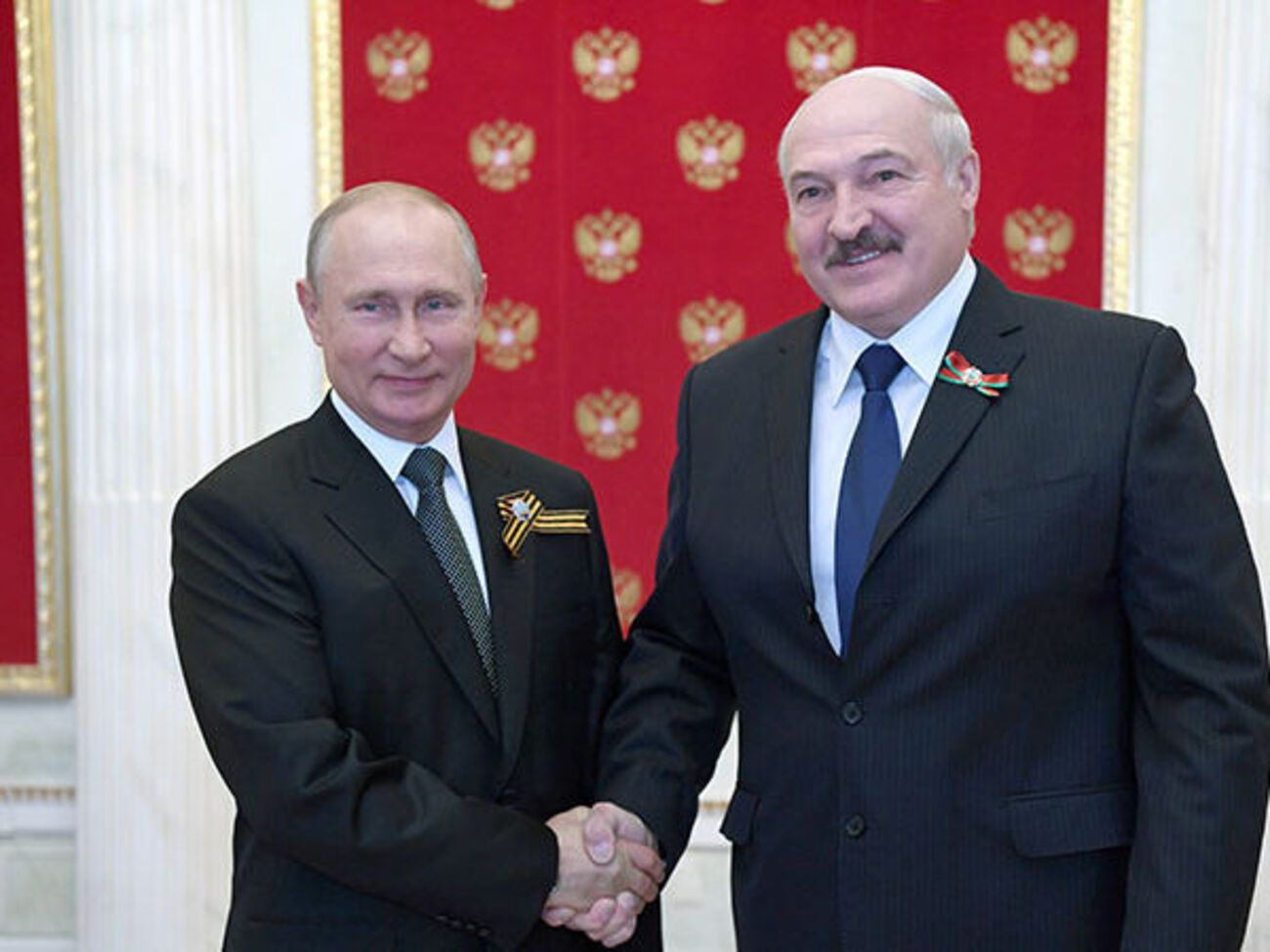 Путин и Лукашенко обсудили&nbsp;поставку вакцины от коронавируса, произведенной в РФ