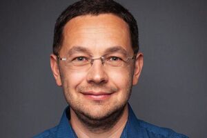 Украина неумолимо, пускай медленно и зигзагами, движется вперед. Без коррупции, кумовства и плохих соседей, конечно, было бы быстрее