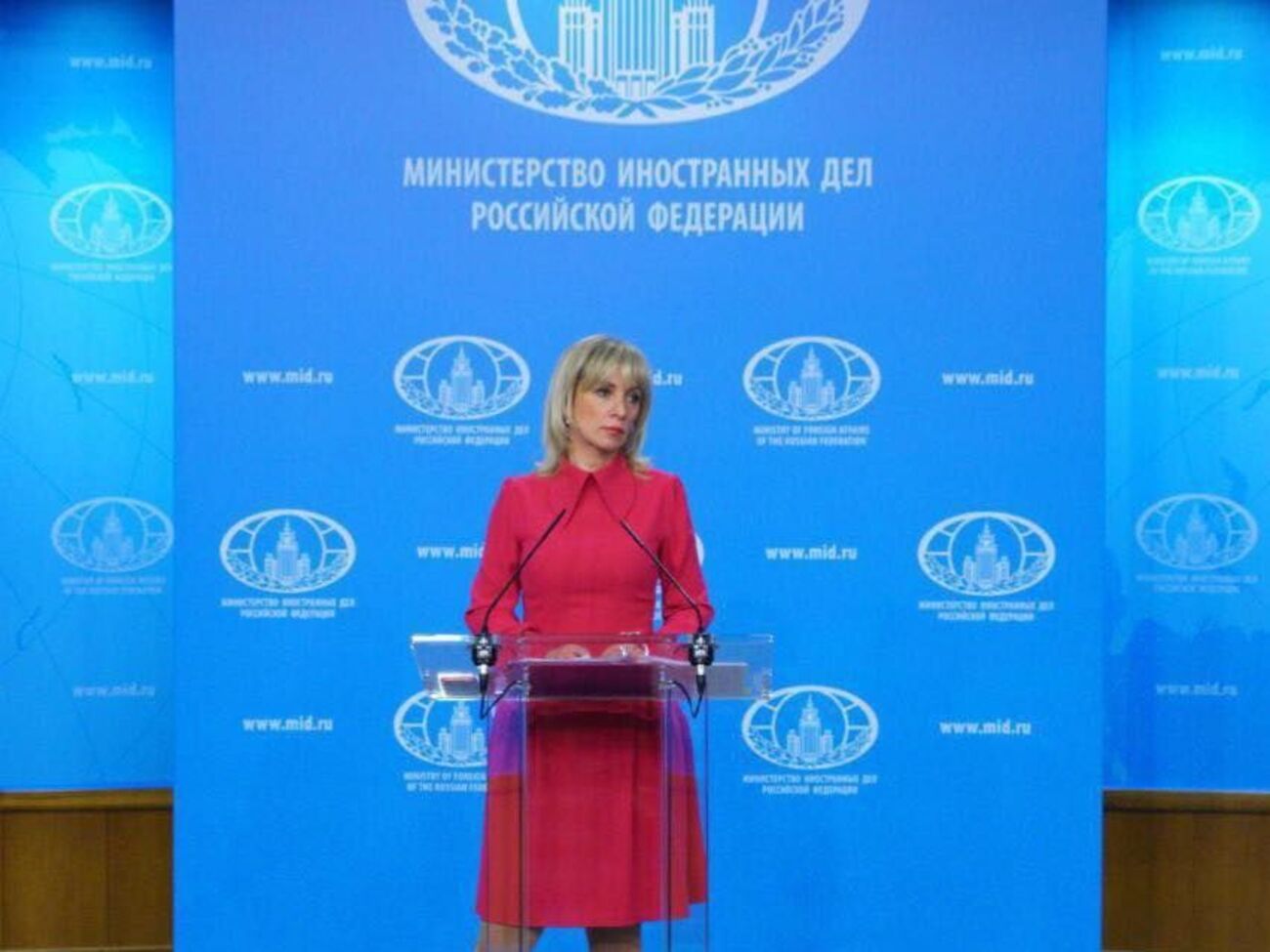 Захарова заявила,&nbsp;что Россия намерена выполнять решения парижского саммита