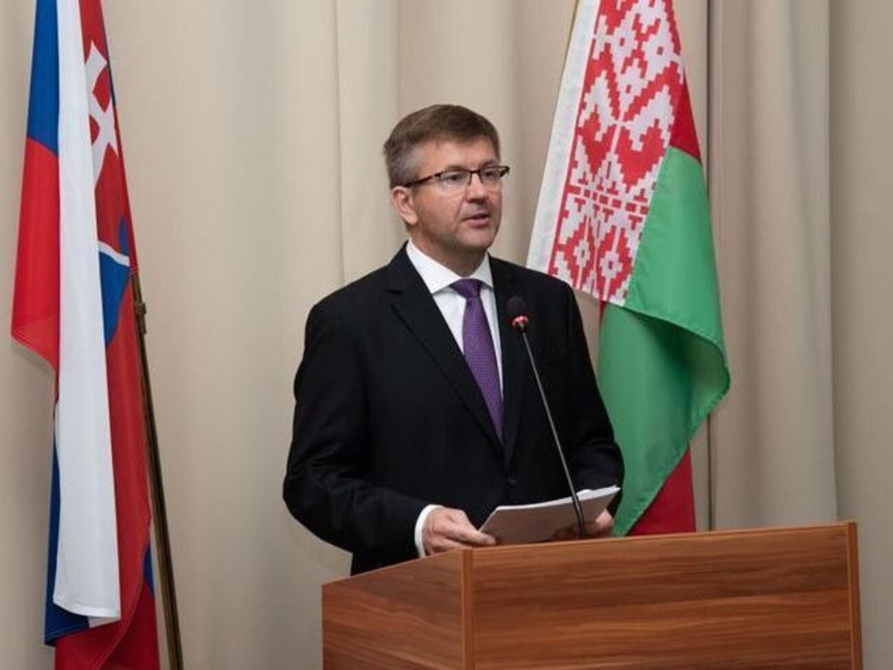 Лещеня работает в МИД Беларуси с 1994 года