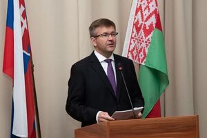 Лещеня работает в МИД Беларуси с 1994 года