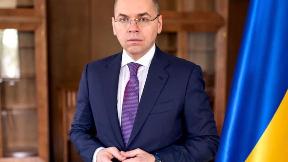 Степанов підкреслив, що медик має отримувати "конкурентну зарплату"