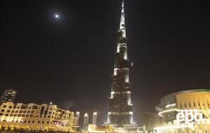 Высота небоскреба составляет 828 метров