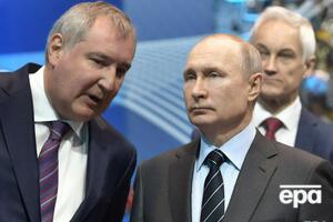 Рогозин и Путин во время визита на предприятие НПО "Энергомаш", разрабатывающее и производящее жидкостные ракетные двигатели для космических ракет-носителей (Химки Московской области, Россия)