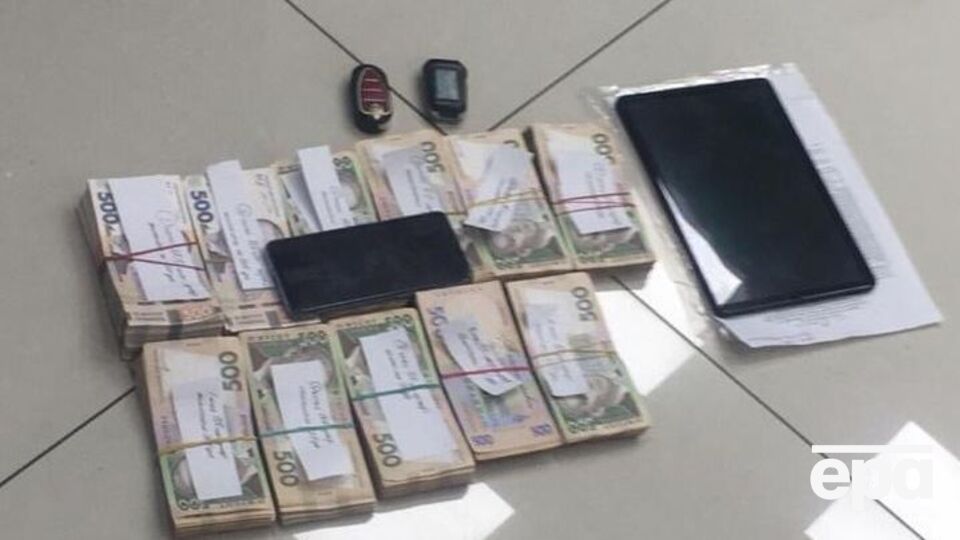 Чиновник был задержан вместе с сообщниками во время передачи последней части взятки