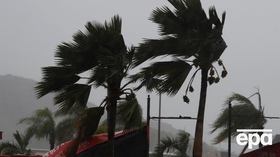 Сейчас "Лауру" квалифицируют как ураган первой категории