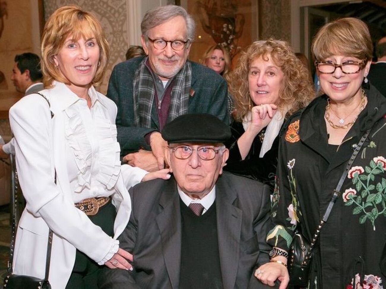 Отец Стивена, Энн, Сью и Нэнси Спилбергов скончался естественной смертью&nbsp;