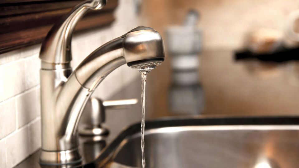 Після анексії Криму РФ навесні 2014 року Київ припинив водопостачання на півострів