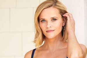 Уизерспун родила дочь Аву в 1999 году