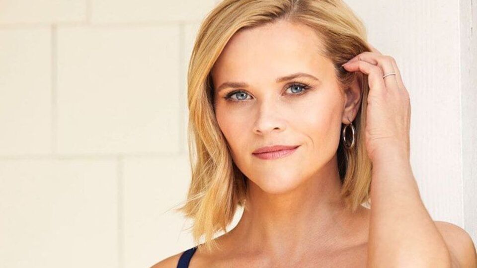 Візерспун народила дочку Аву 1999 року