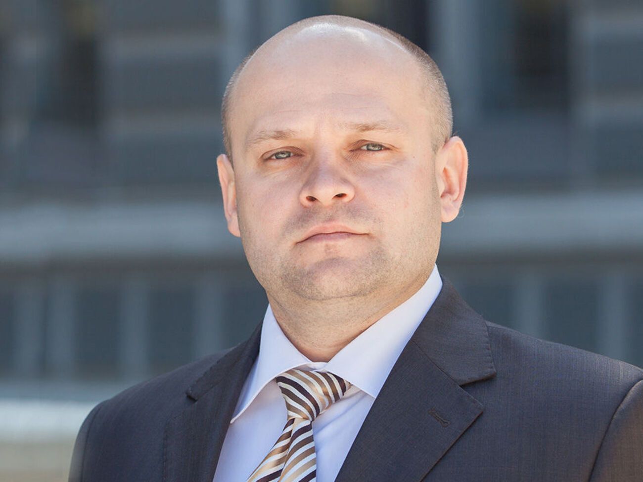 Борисенко відповідав за діяльність фінансово-адміністративного та операційного блоку регулятора