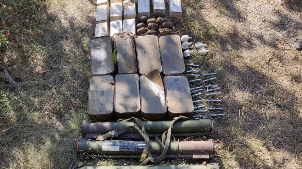 В Донецкой области пограничники ликвидировали схрон боеприпасов – кому они принадлежат, устанавливает следствие