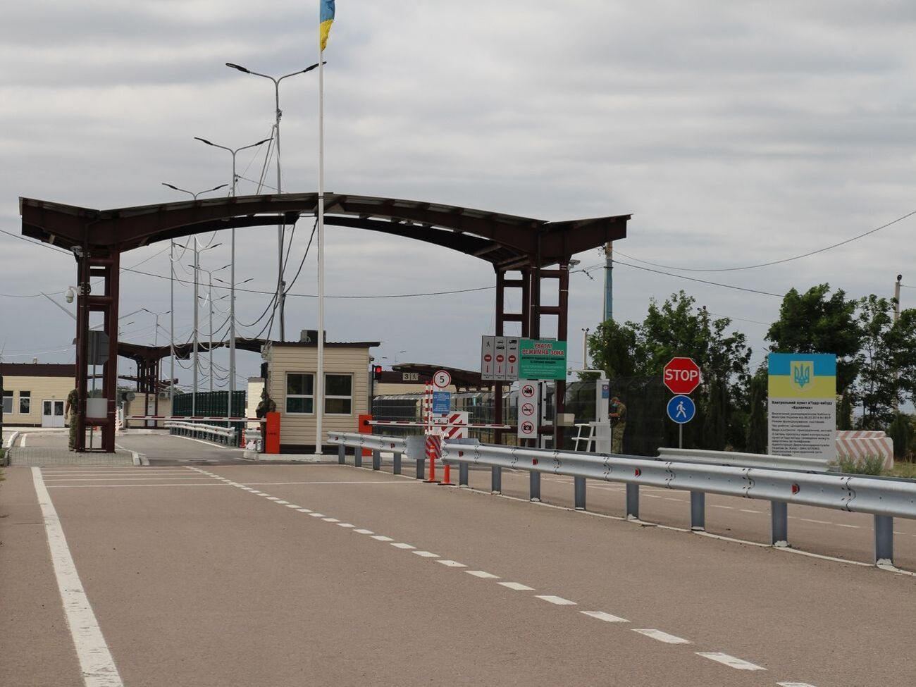 КПВВ на админгранице Украины с аннексированным Крымом вновь заработают с 29 августа