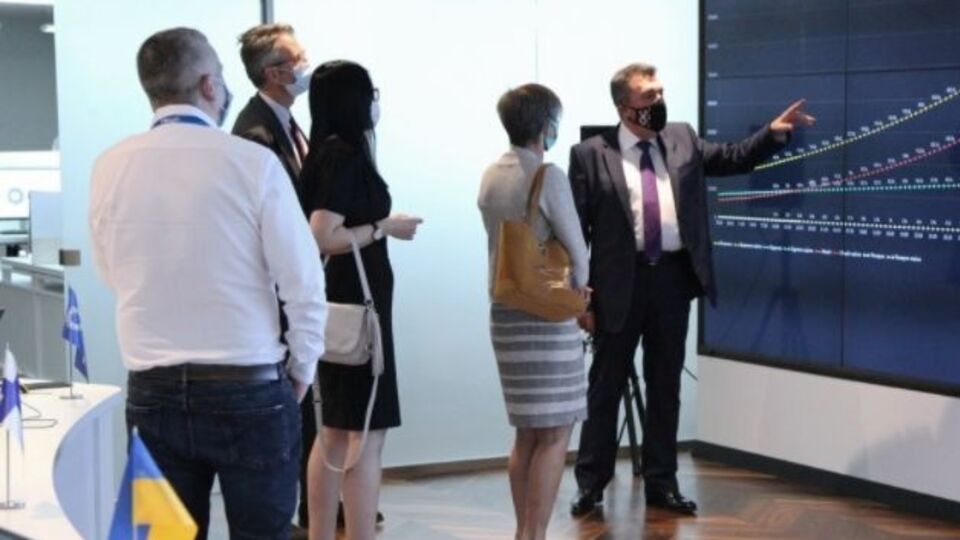 У зв'язку з новими загрозами важливе об'єднання зусиль держав-партнерів, зазначив Данілов (праворуч)