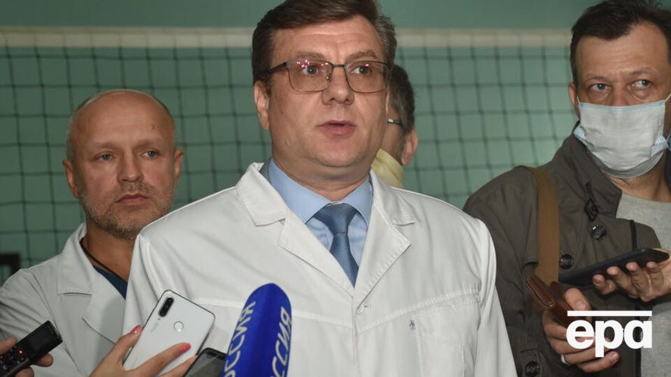Мураховський уточнив, що в його клініці Навальному давали атропін