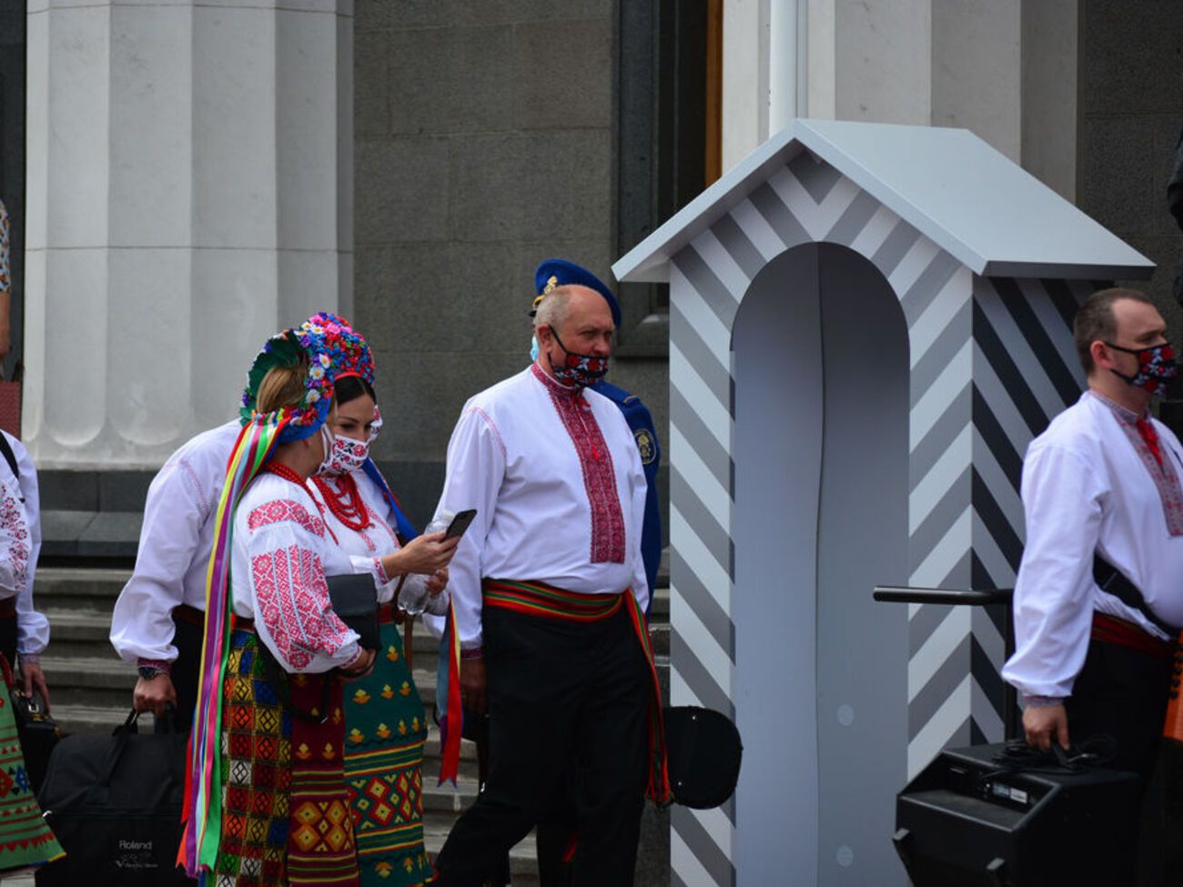 Число подтвержденных случаев COVID-19 в Украине превысило 112 тыс.