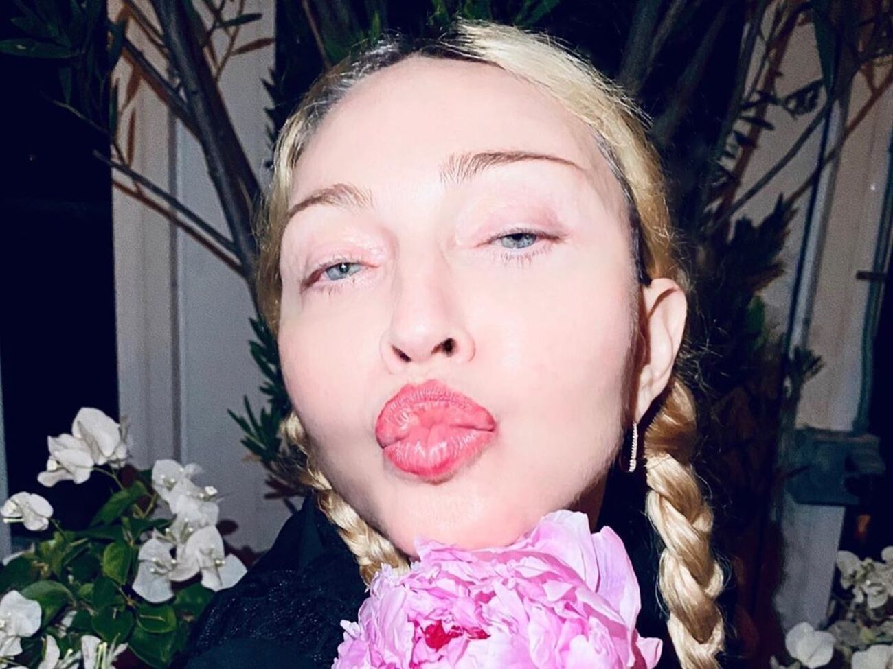 Мадонна:&nbsp;Празднование дня рождения Стеллы и Эстер продолжается!