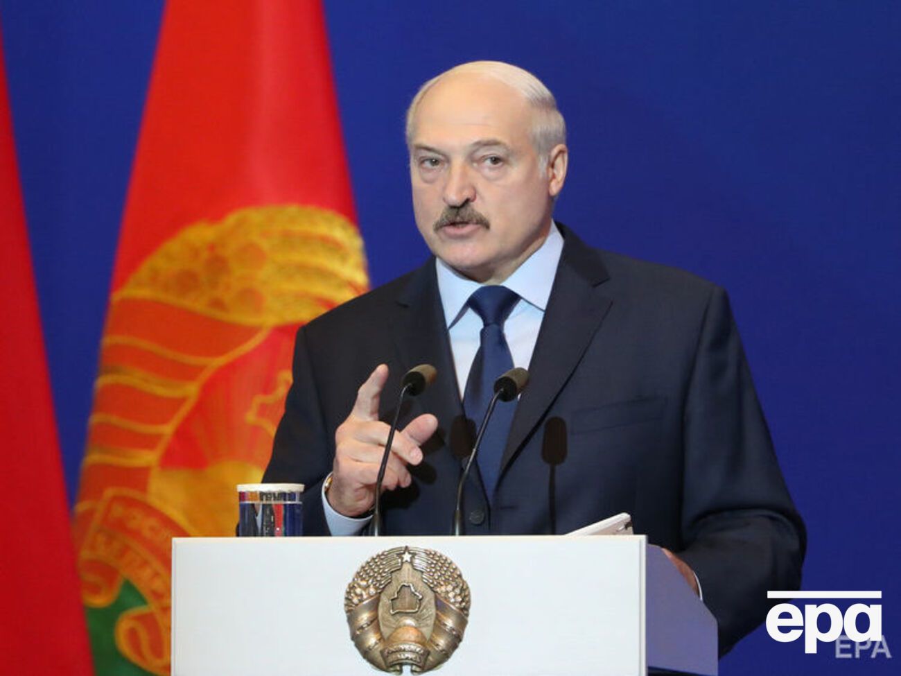 Лукашенко: Под давлением улиц никакого диалога в Беларуси не будет