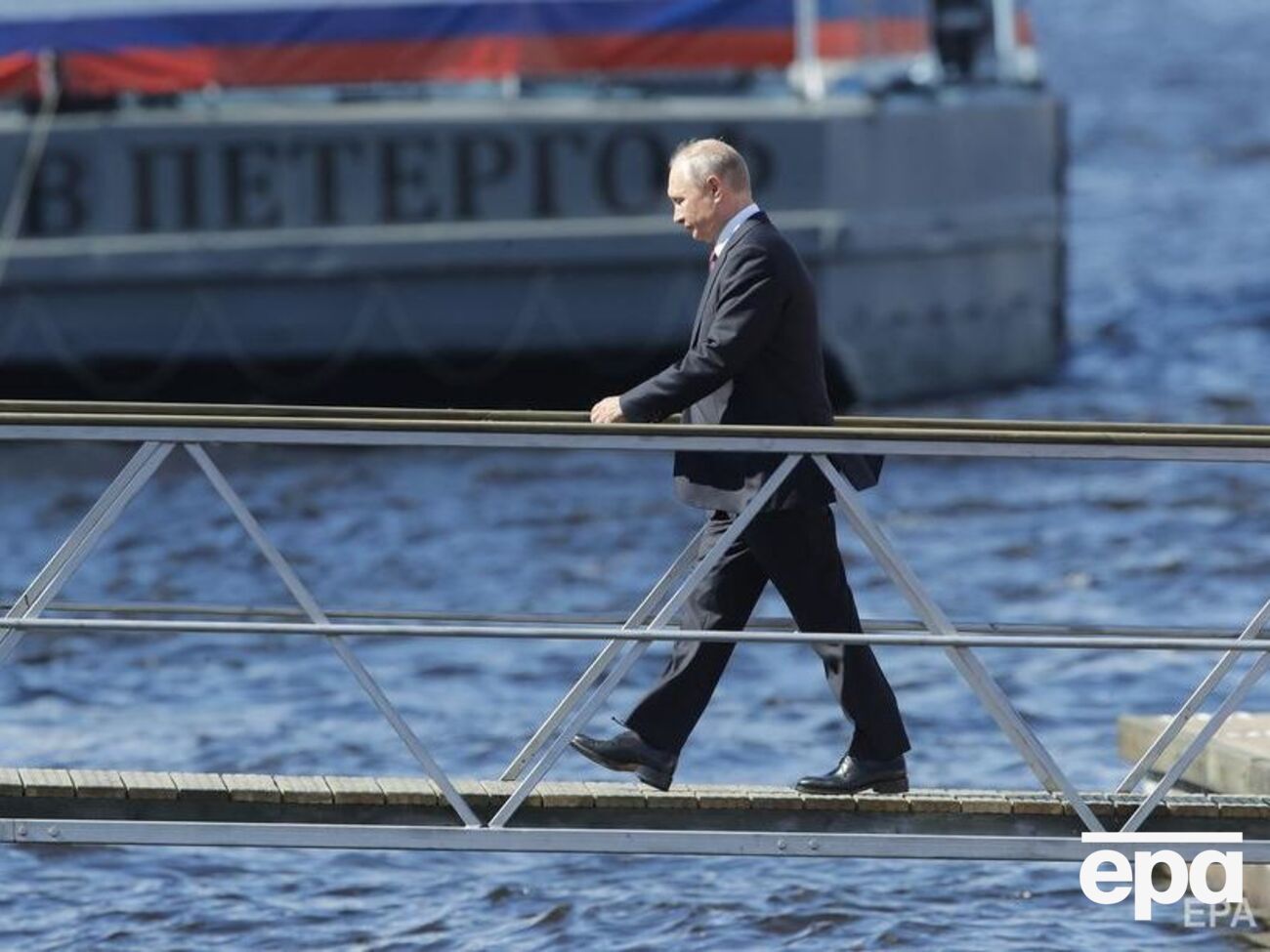 Путин не уточнил, какая из дочерей привилась российской вакциной