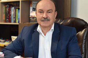 Рада на этой неделе ратифицировала три кредитных соглашения на общую сумму €1,7 млрд. Но цена таких заимствований слишком дорога для украинцев