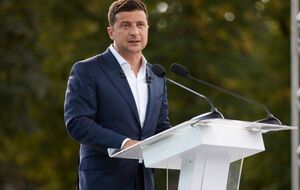 Зеленский: Мы не должны допустить возвращения к "лихим 90-м"