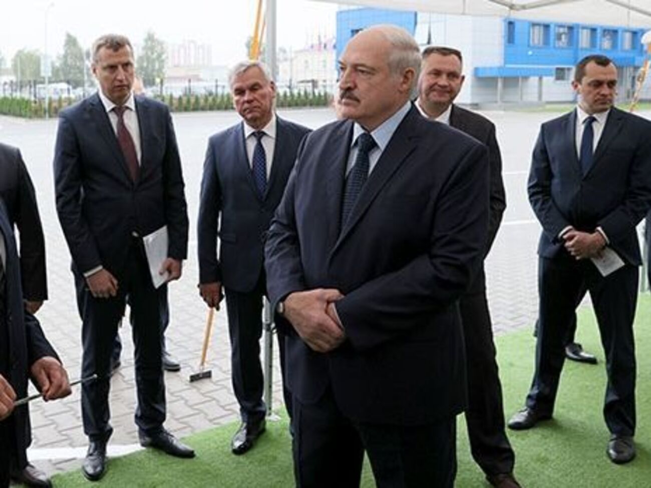Лукашенко: Треба займатися економікою
