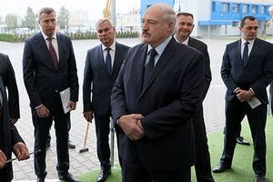 Лукашенко: Надо заниматься экономикой