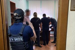 Чиновник ГСЧС был задержан в своем рабочем кабинете