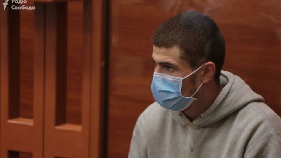Сторона обвинения попросила не называть имени и фамилии подозреваемого