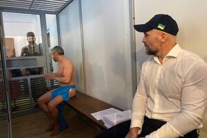 Прокуратура попросила 12 років в'язниці для Левіна (зліва) і Мангера