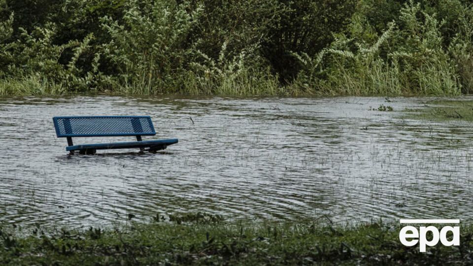 "Лаура" обрушилась на Луизиану и Техас