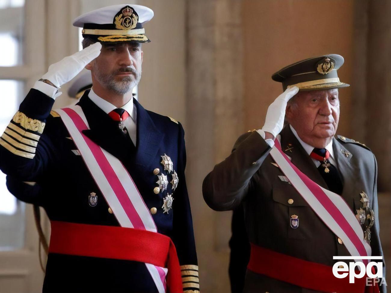 Фелипе VI (слева) утверждал, что не собирается унаследовать активы своего отца Хуана Карлоса (справа), происхождение которых туманно