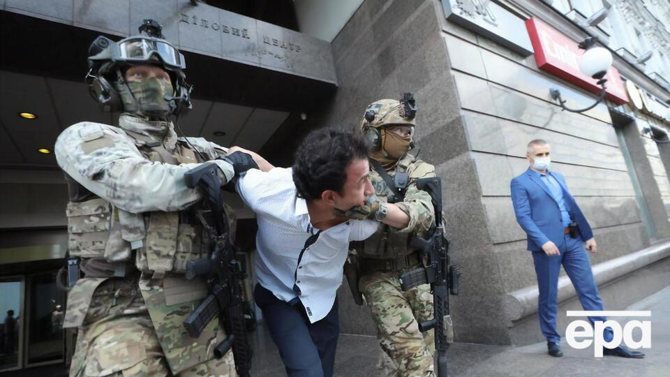 Бойцы "Альфы" освободили заложницу и задержали Каримова