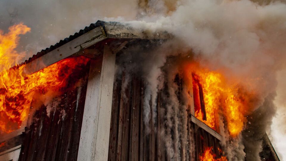 Пожар произошел ночью