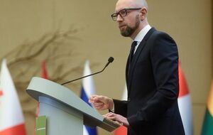 Яценюк: События в Беларуси и вероятность того, что страна может попасть под влияние России, требуют действий со стороны Запада и Украины