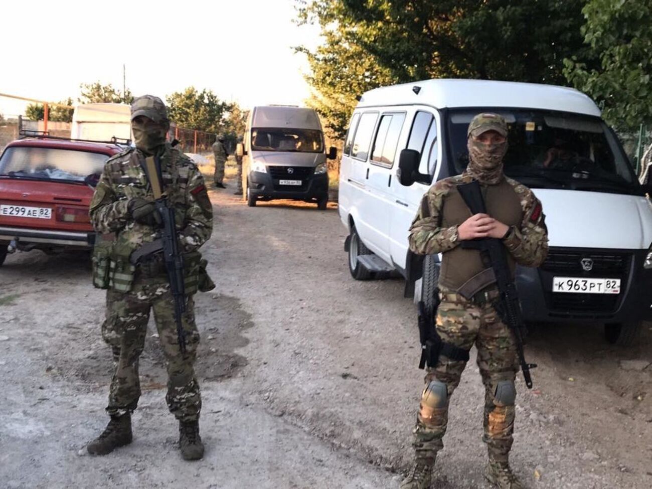 Російські силовики регулярно проводять обшуки в будинках кримських татар