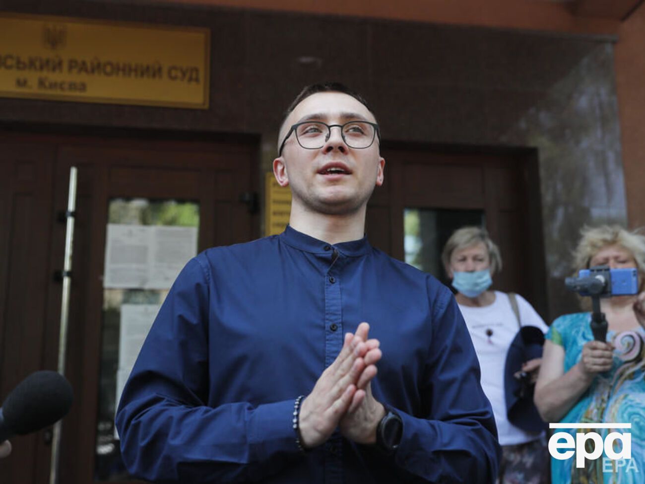 Прокурори просять відправити Стерненка в СІЗО без права застави