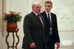 По данным "Нашей Нівы", сотрудники лицея БГУ в личных беседах признавались, что со страхом ждали Николая Лукашенко