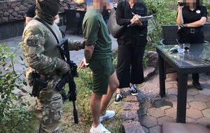 Співробітники СБУ затримали замовника після того, як "кілер" надав йому фотозвіт про виконання вбивства