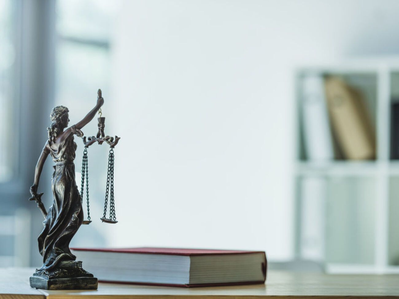 По информации прокуратуры,&nbsp;из&nbsp;бюджета коммунального предприятия в&nbsp;качестве роялти уплачивались средства физическим лицам