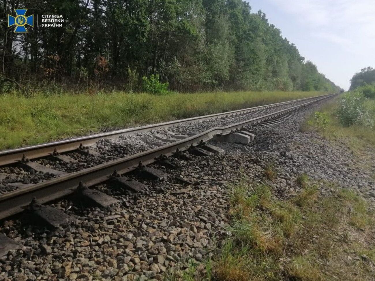 Вибух на залізниці розслідують як терористичний акт