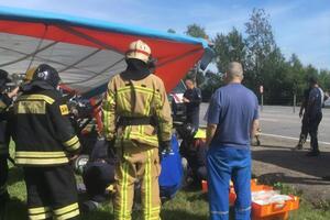 Мотодельтаплан совершил жесткую посадку, говорят в МЧС РФ