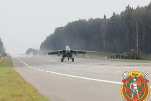 Приземлення авіації відпрацьовують на автотрасі Мінськ – Брест