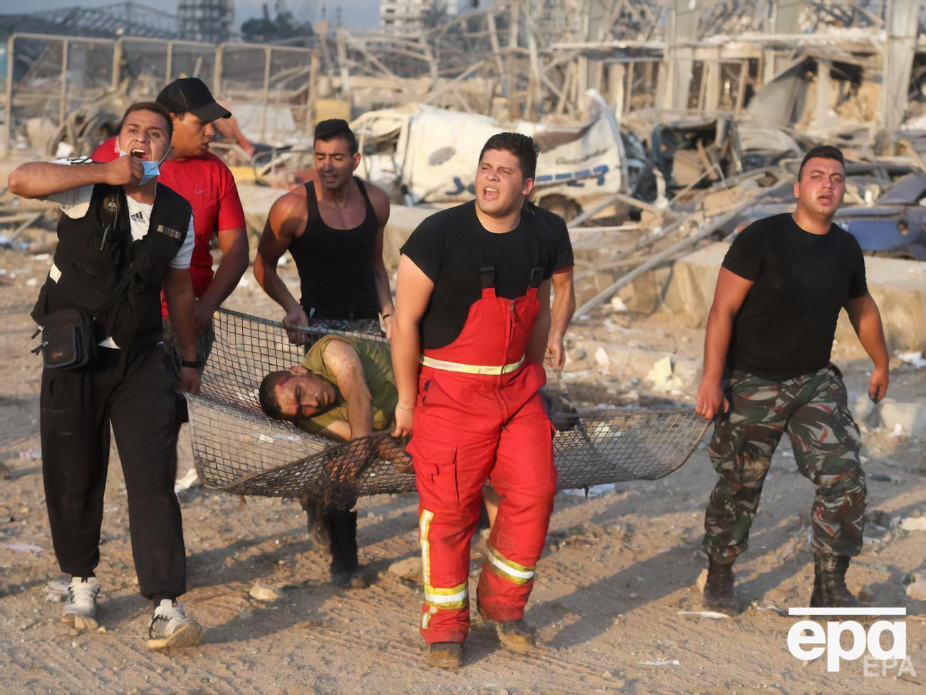 У ліванському Червоному Хресті вважають, що багато загиблих досі перебуває під завалами