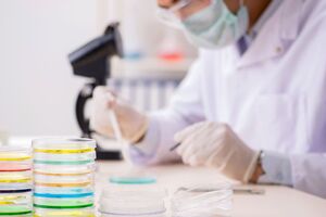 Среди контактировавших с заболевшими новых случаев COVID-19 не обнаружено