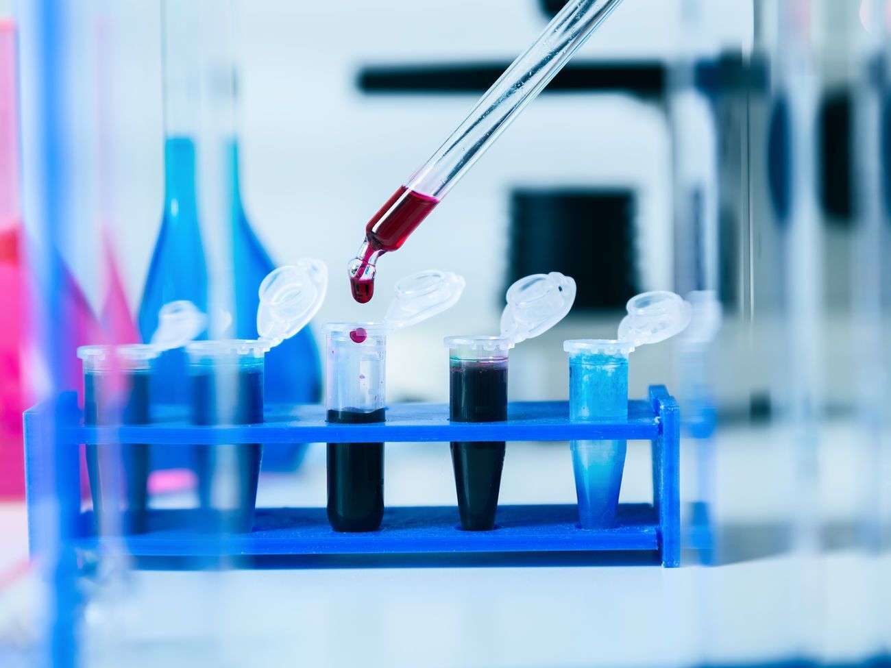 Протягом останніх 24 годин в Україні побито антирекорд за кількістю хворих на коронавірусну інфекцію&nbsp;&ndash; 1271